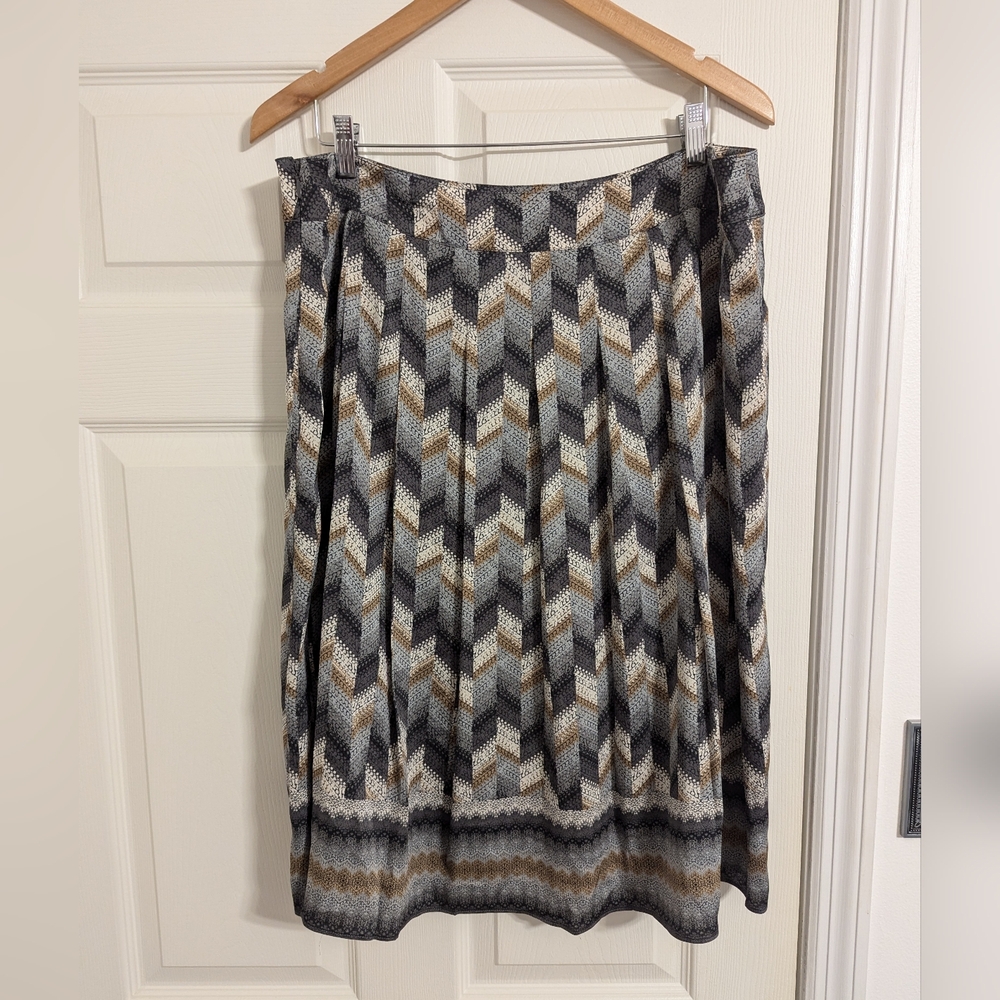 Talbots skirt pleated Aline grey and brown pattern size 18